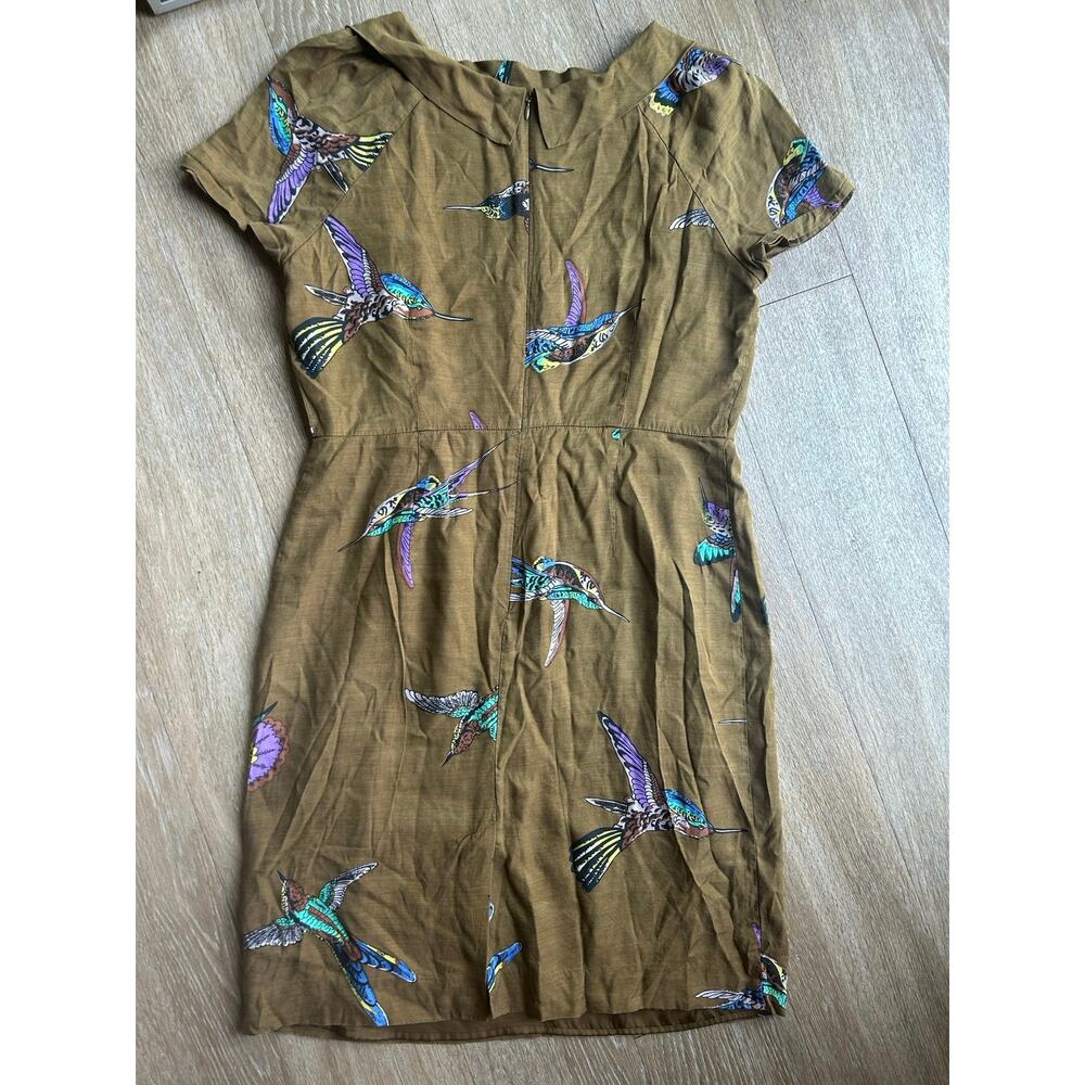 Boden Hummingbird Print Silk Blend RollCollar earthy whimsical retro elevated - Picture 14 of 16